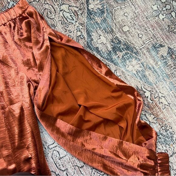 Lovers & Friends Tristan Jogger Satin Side Slit Pants Rust Terracotta Brown NWT - Picture 12 of 15
